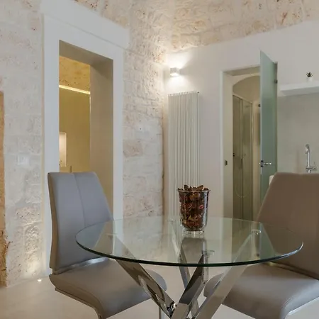 Pregiata 25 * Ostuni